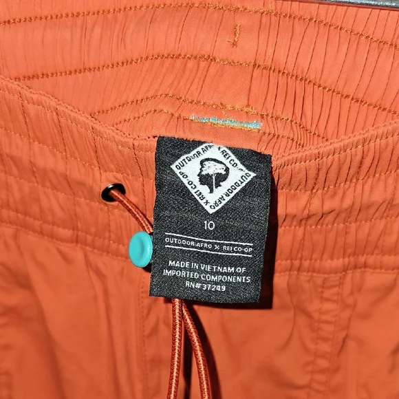 REI + Outdoor Afro  Cargo Pants (10) - Picture 2 of 10
